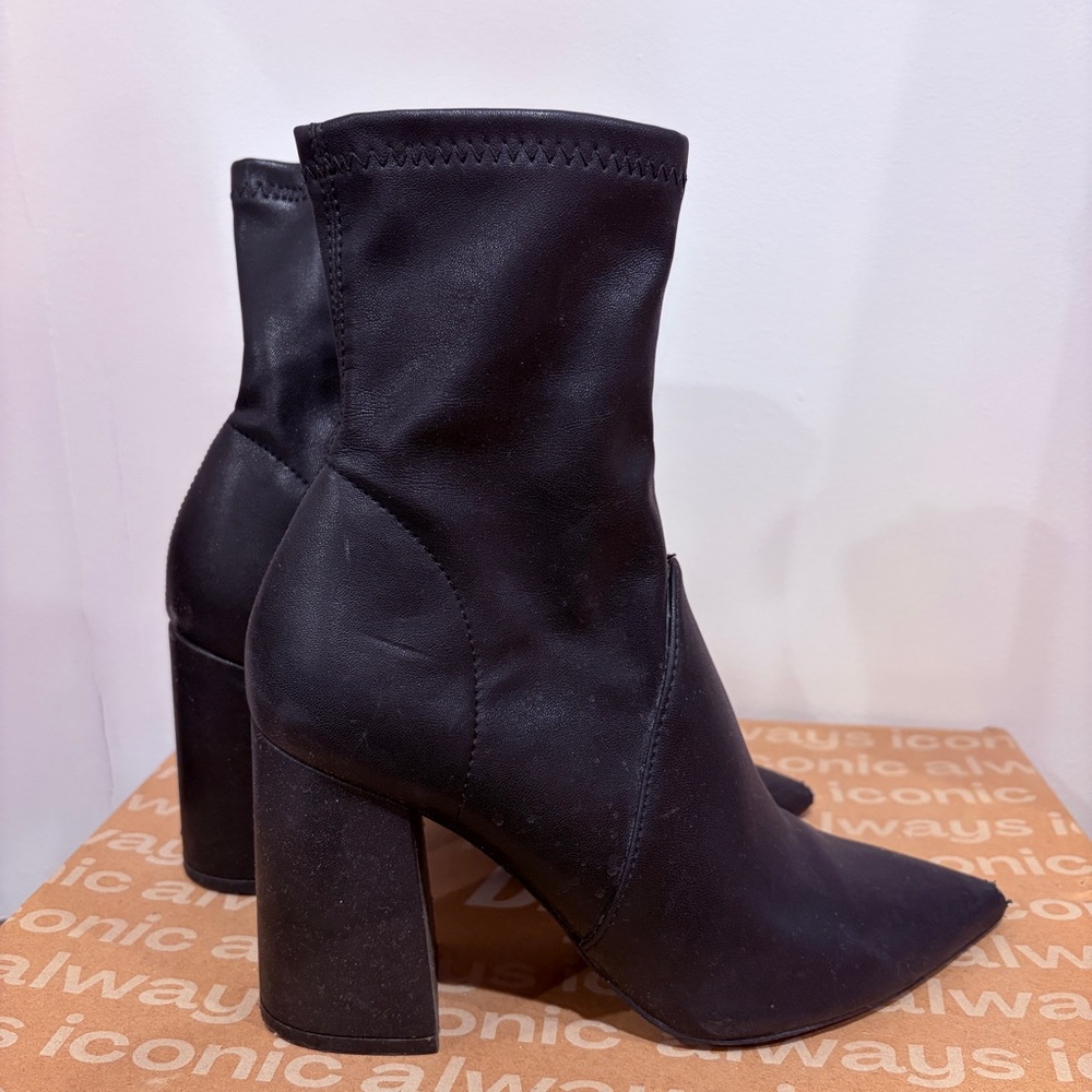 Steve Madden Black Block Heel Ankle Boots